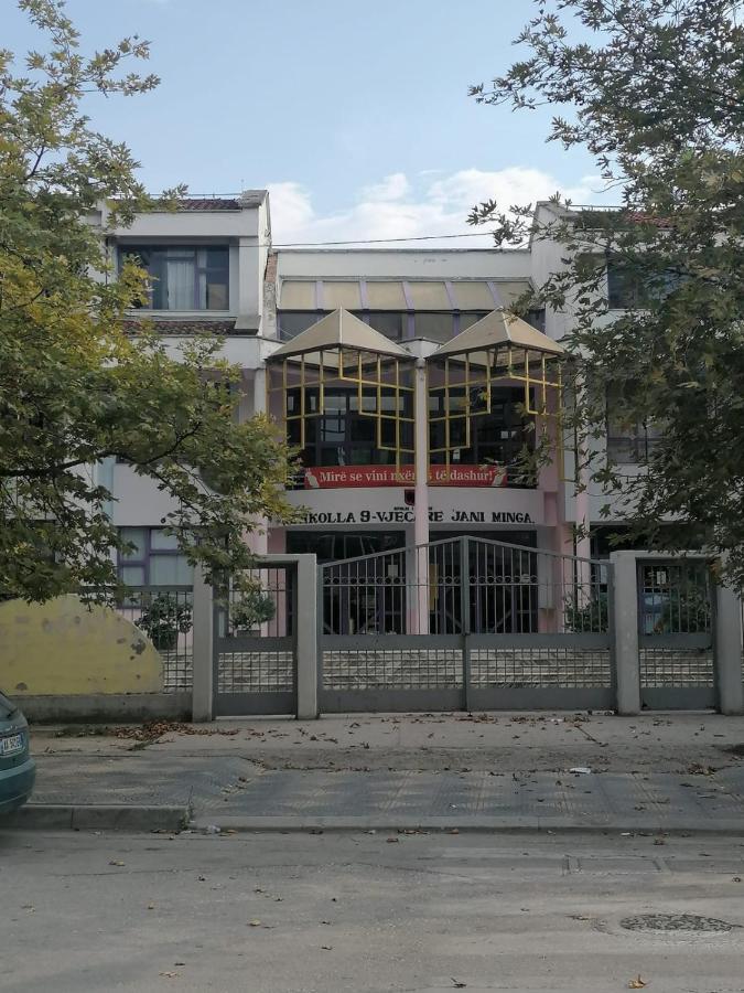 Appartamento Incantevole Con Posto Auto Privato Влёра Экстерьер фото